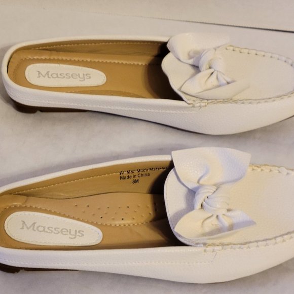 Masseys Shoes Masseys Womens Charm White Pebbled Mule Slidesshoes 8